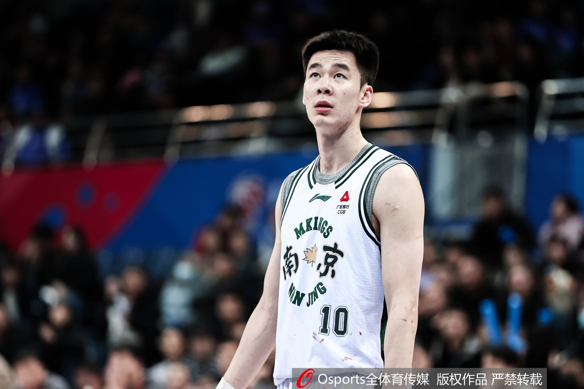 博万体育官方入口-媒体人：白边开外援DPOY先例&amp;国内球员很难了 郭昊文自毁前程落选